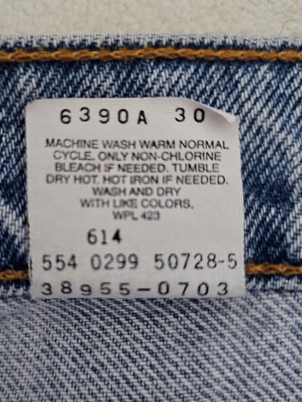 PERFECT CONDITION VINTAGE LEVI'S Light Blue Denim Wms Shorts 100% Cotton Sz 14 R - Picture 11 of 11